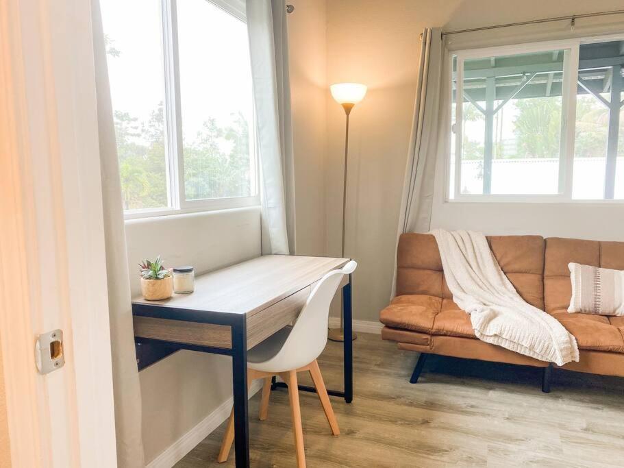 Appartement Hibiscus Hale, Full Kitchen, King Bed, Parking à Keaau Extérieur photo